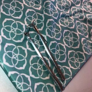 Kendra scott earrings